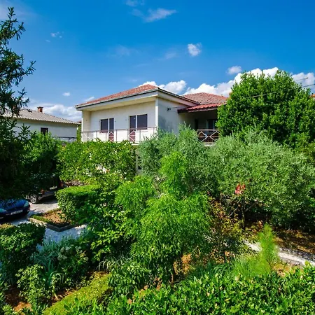 Frano I Lovro C Apartament *