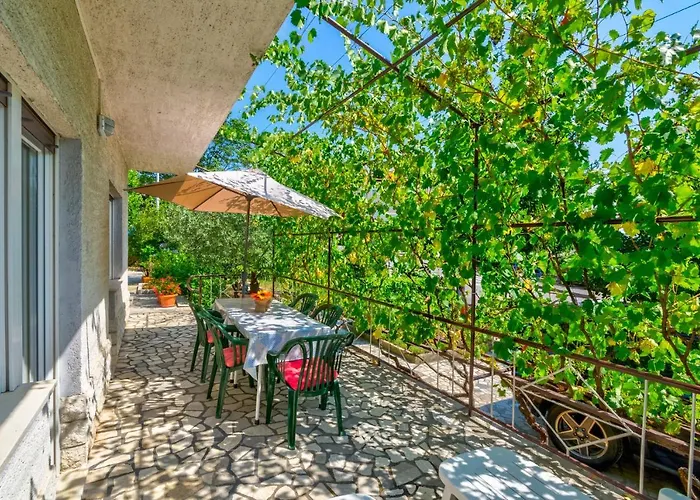 Daire Frano I Lovro C Crikvenica