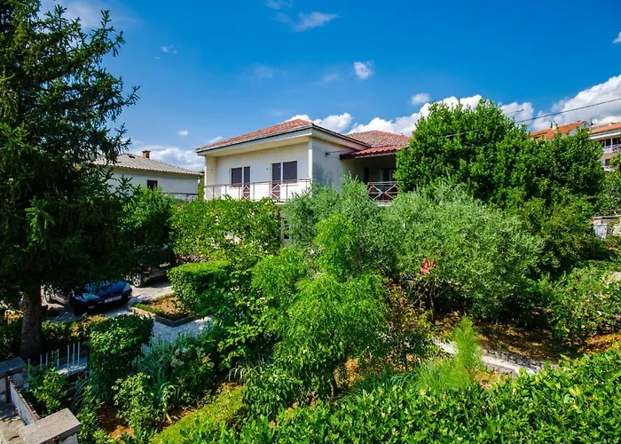 Frano I Lovro C Daire *