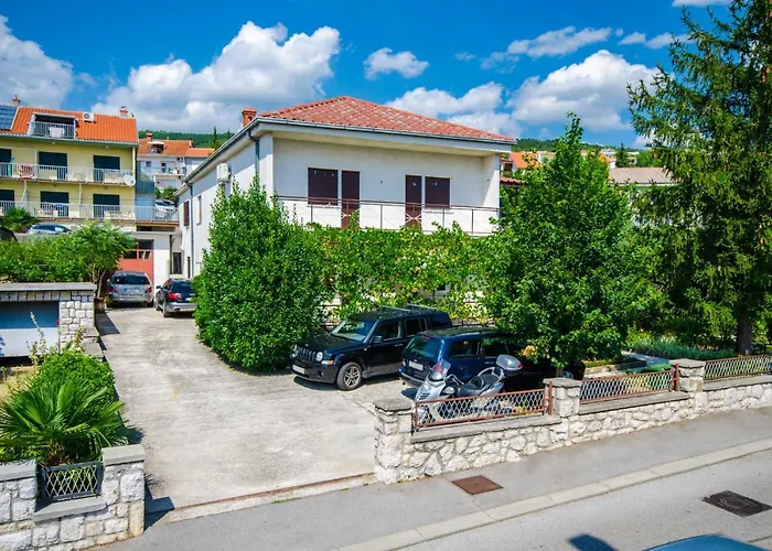 Frano I Lovro C Daire Crikvenica